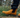 Sneakers vs. traditionele werkschoenen: wat is de beste keuze?